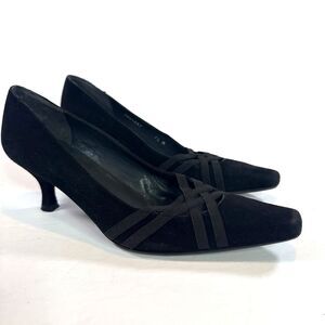 Stuart Weitzman Black Suede Low Heel Pumps Stretch Limo Style Made in Spain 7.5M